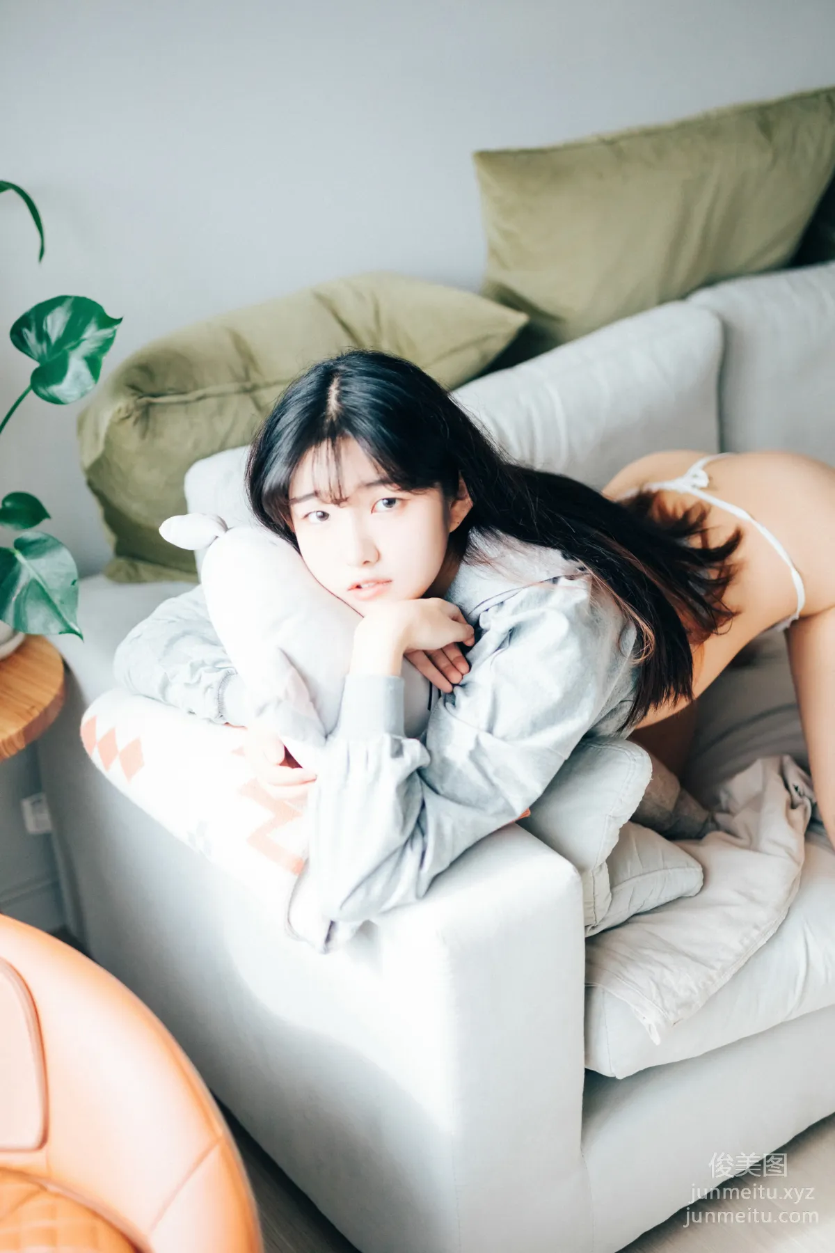 029.[Loozy] – SonSon (손손) – Date at home + S.Ver [176P] page 77