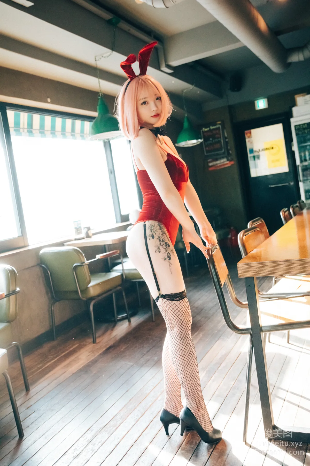 040.[Loozy] Ye Eun 손예은 - Tainted love bar [126P] page 100