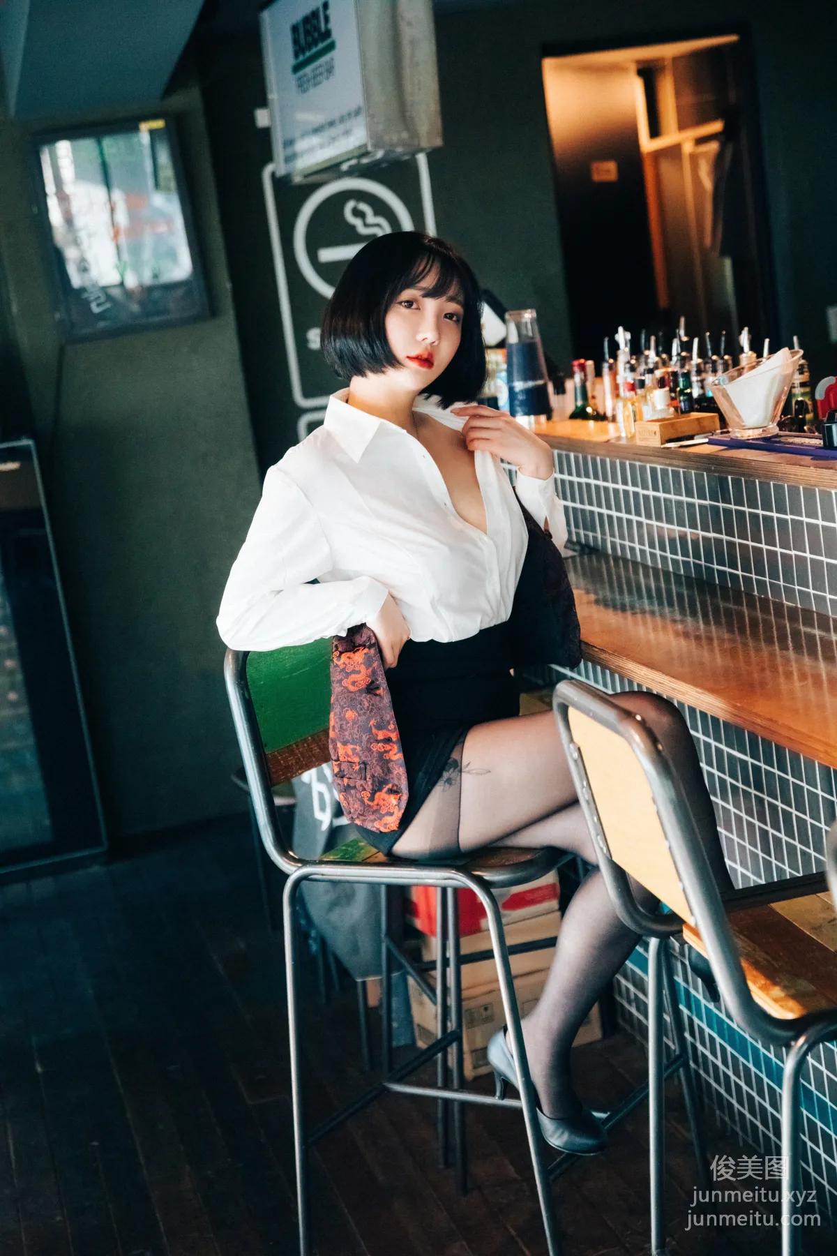 040.[Loozy] Ye Eun 손예은 - Tainted love bar [126P] page 37