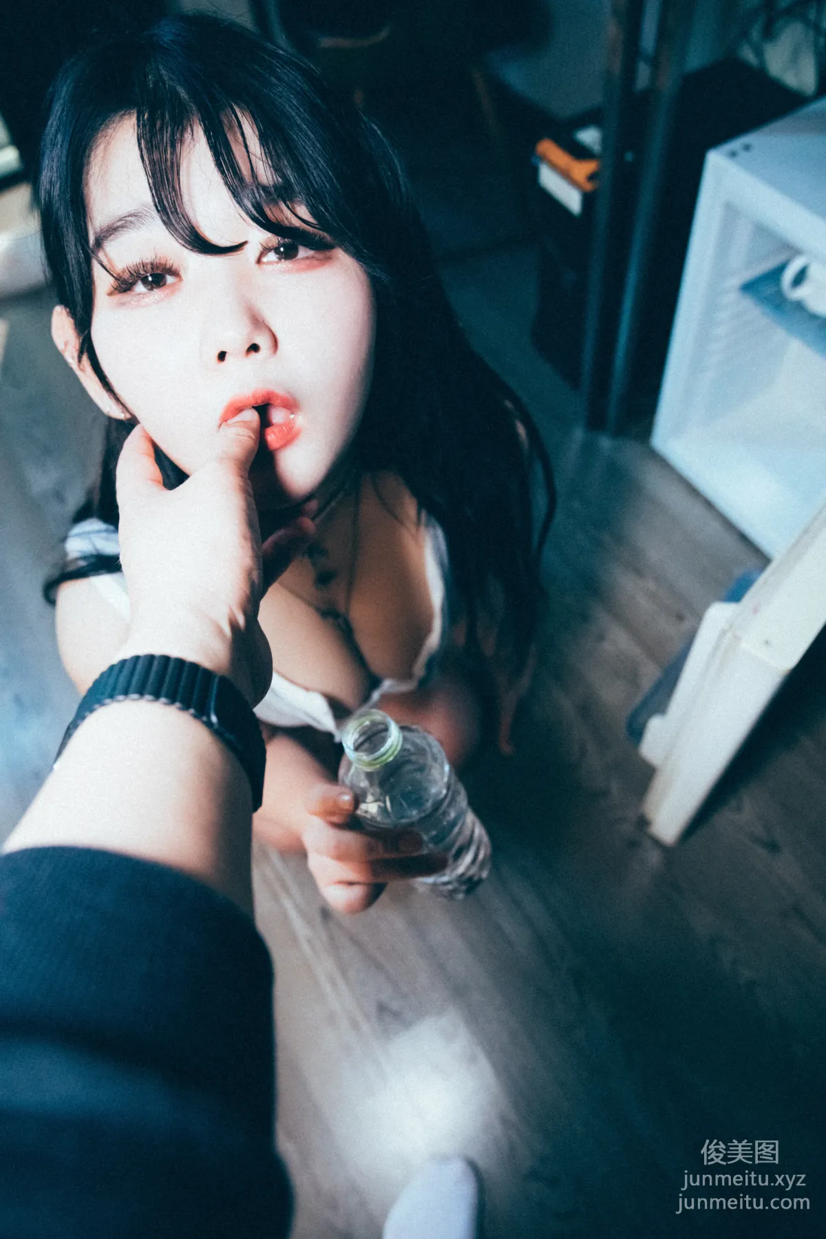 095.[Loozy] Zia (지아) - Wannait [93P] page 61