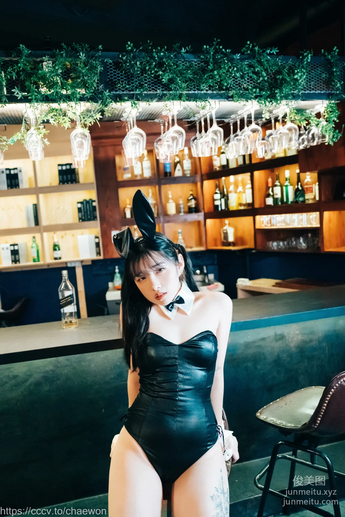 134.[Loozy] SonSon (손손) - S Bar[107P] page 57