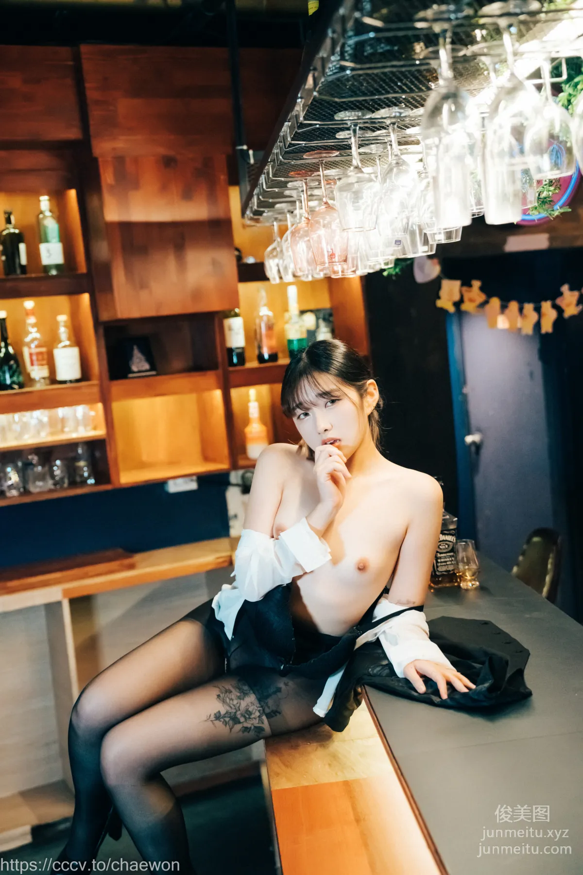 134.[Loozy] SonSon (손손) - S Bar[107P] page 76