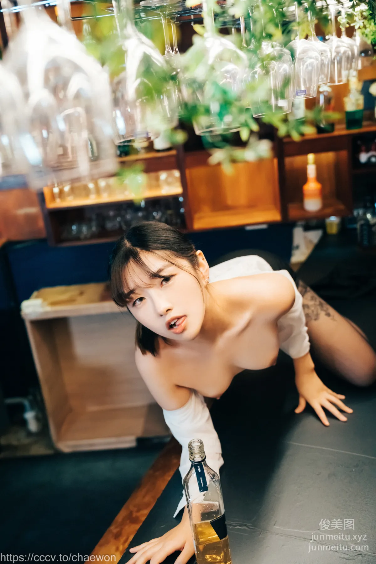 134.[Loozy] SonSon (손손) - S Bar[107P] page 83