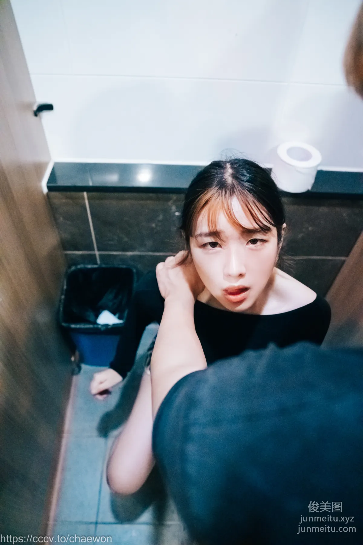 140.[Loozy] SonSon (손손) - Public Toilet - part 01[157P] page 78