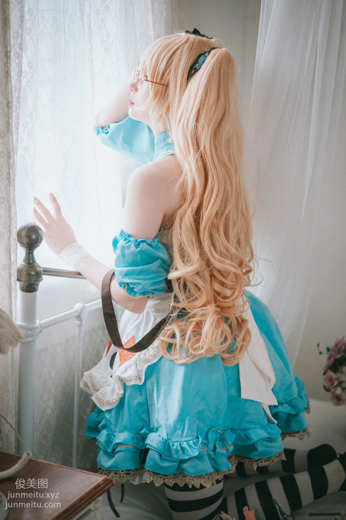 004.[DJAWA] Bambi - Alice in Glasses[49P] page 30