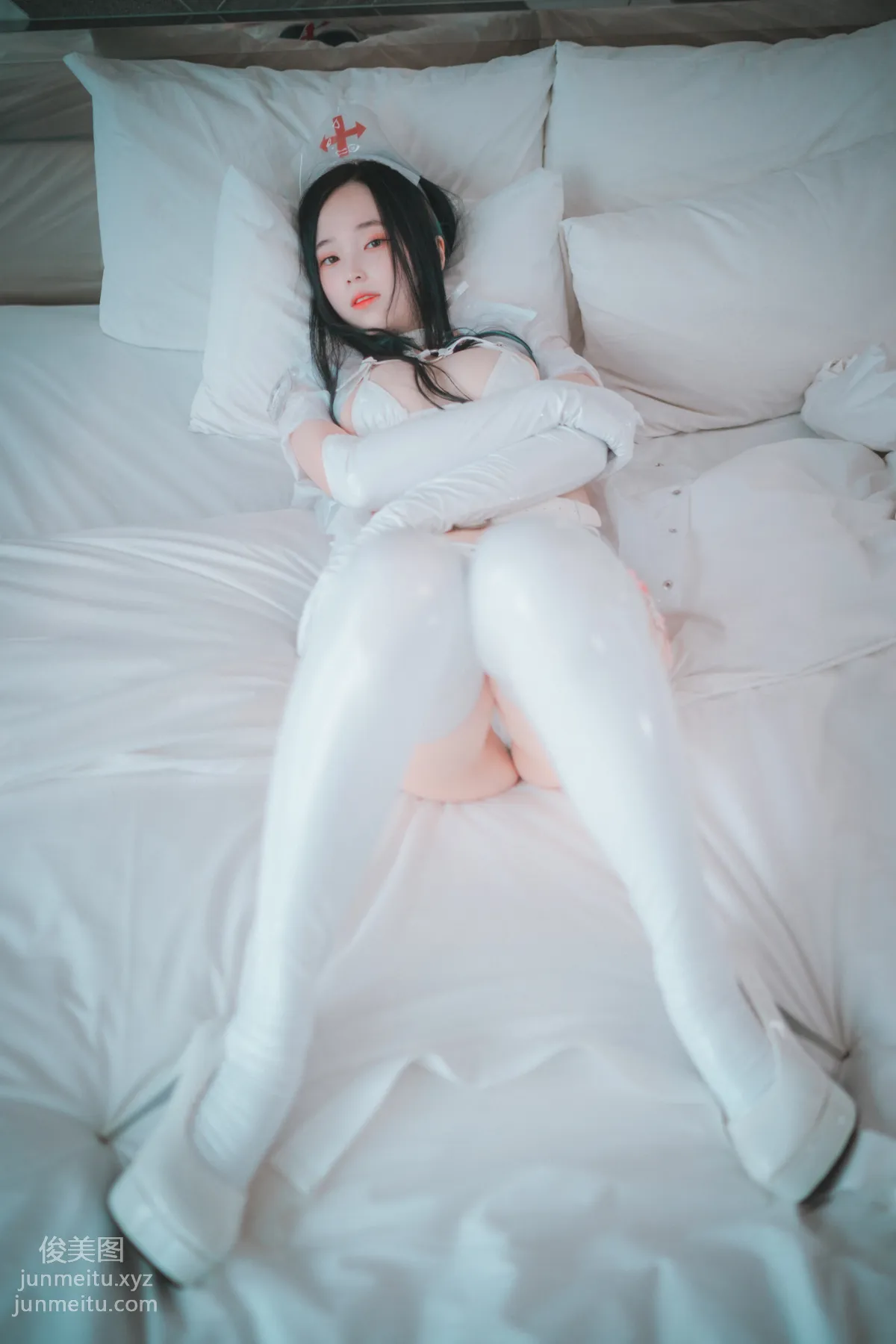 132.[DJAWA] BamBi - Nurse Nation (White ver)[82P] page 44