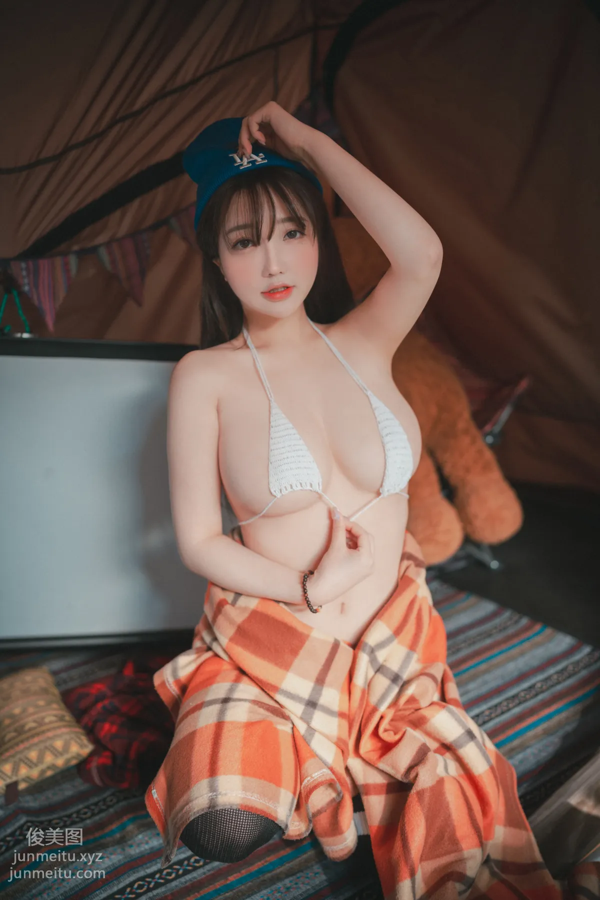 162.[DJAWA] Yeeun - Romantic Winter Glamping[99P] page 81