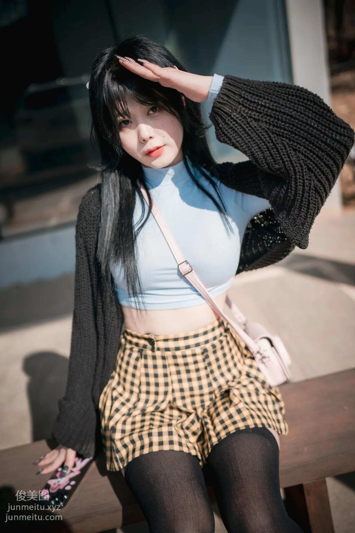241.[DJAWA] Zia - Early Spring Walk in March[141P] page 72