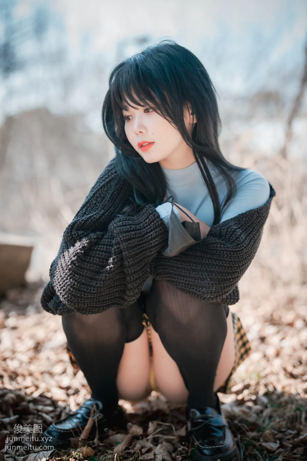 241.[DJAWA] Zia - Early Spring Walk in March[141P] page 79