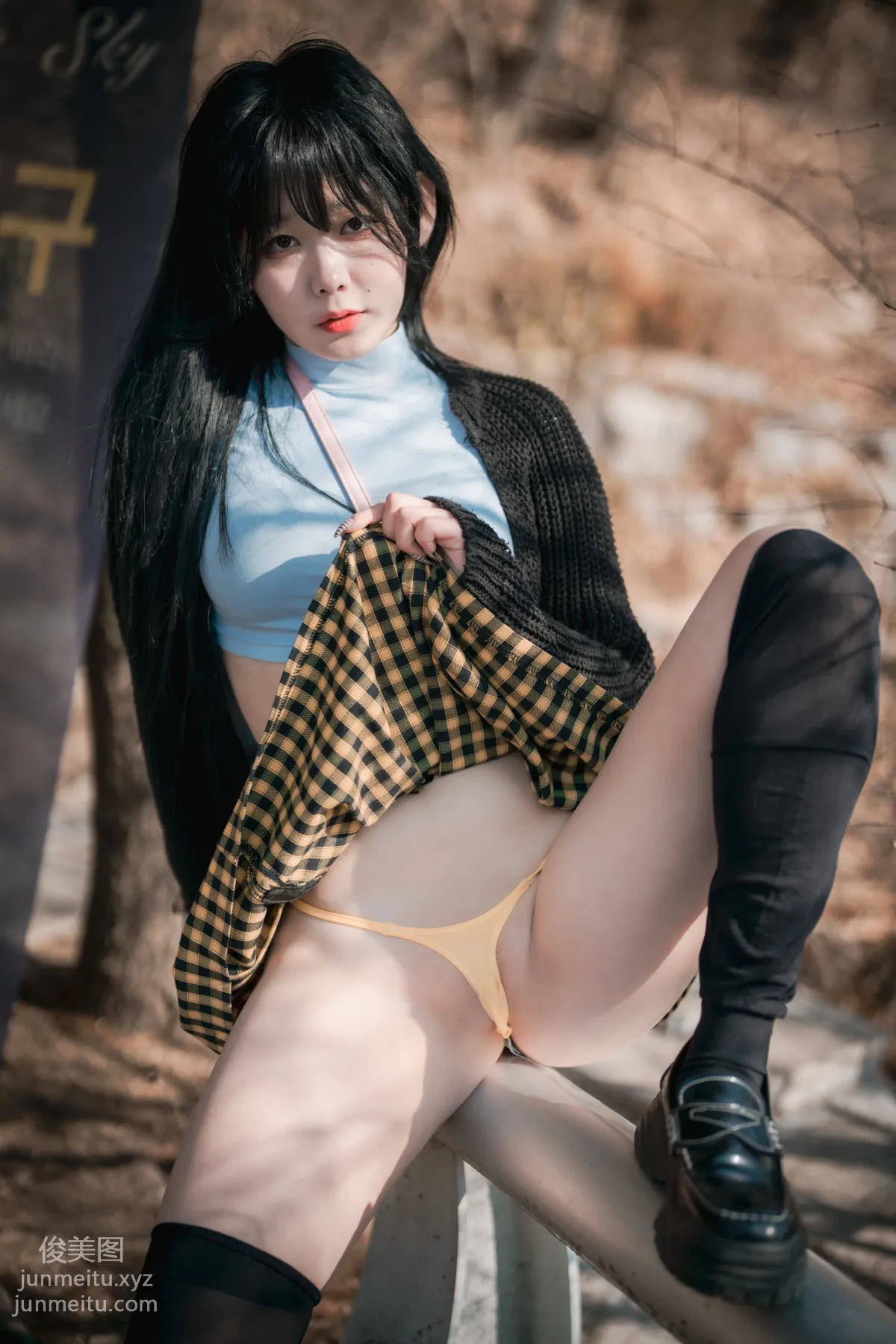 241.[DJAWA] Zia - Early Spring Walk in March[141P] page 80