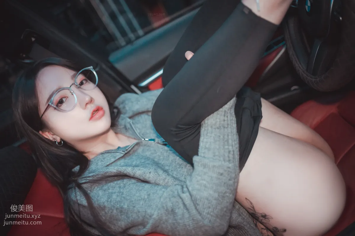266.DJAWA Photo — NO.296 Yeeun (손예은) - Drive My Car [90P] page 33