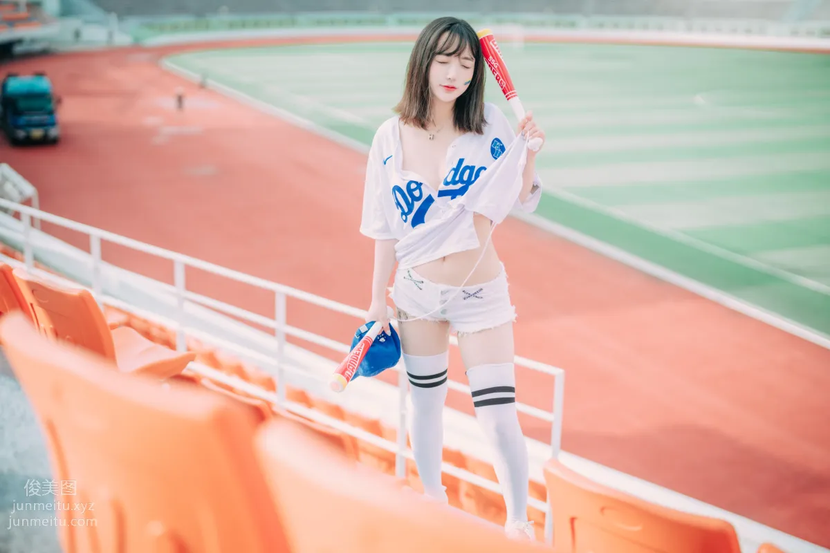 305.[DJAWA] YeEun - Cheer Up in the Summer [126P] page 81