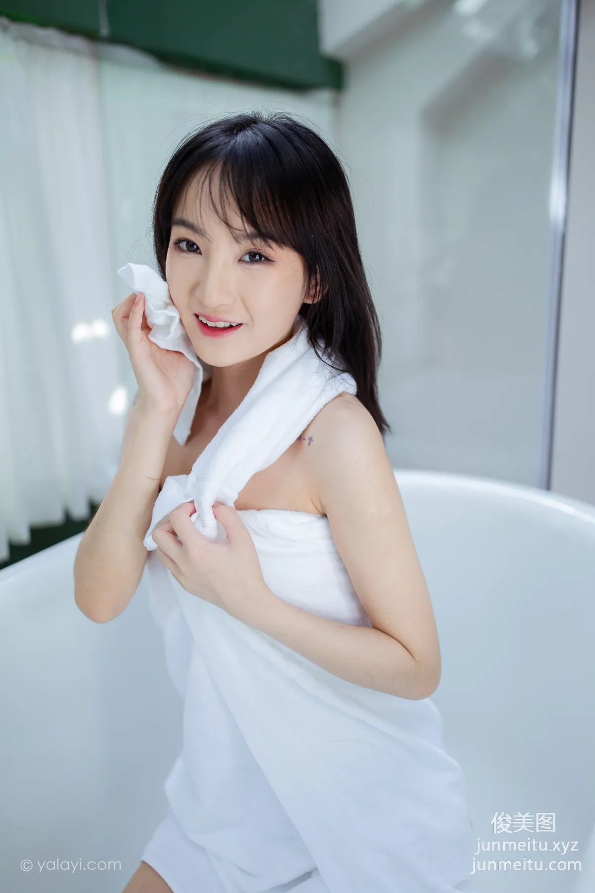 [YALAYI雅拉伊] 2020.08.06 NO.684 落落《清凉一夏》 page 31