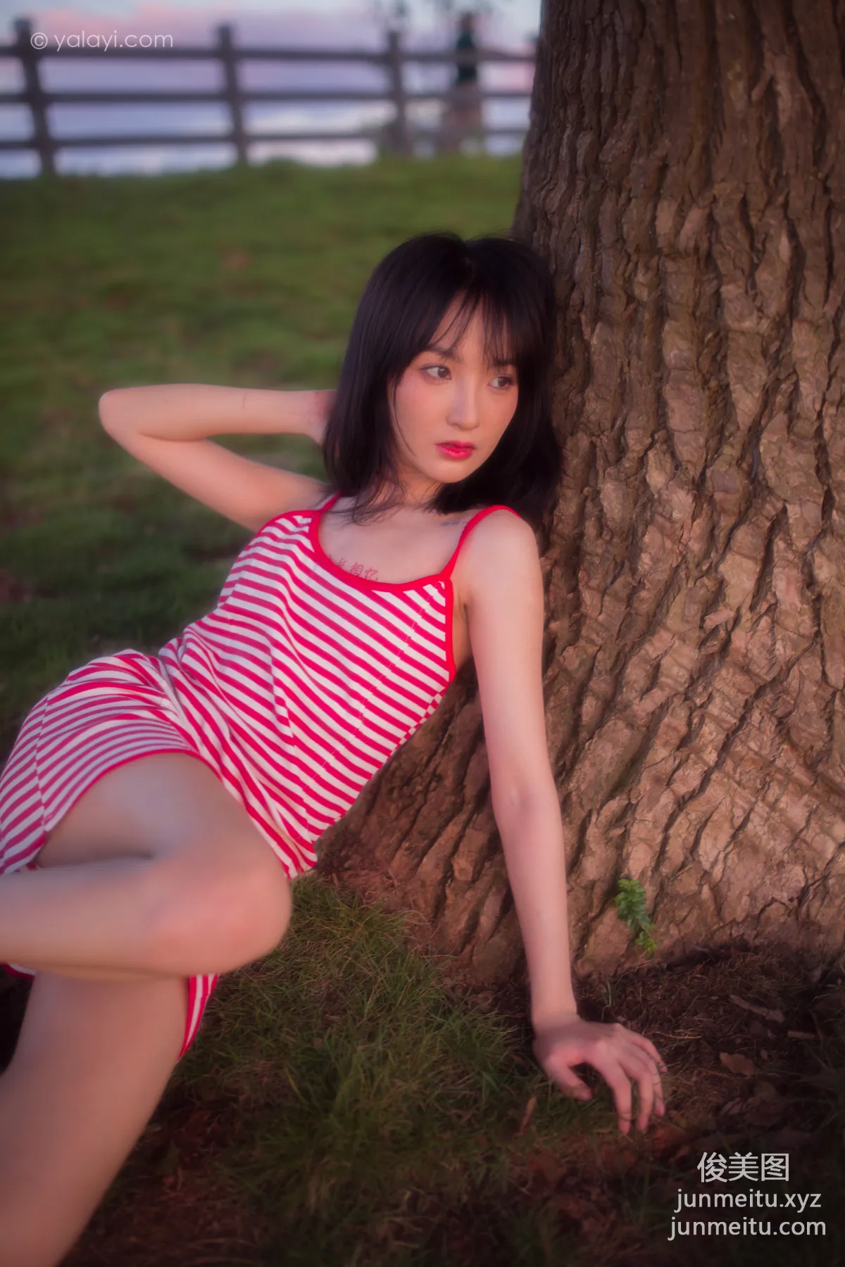 [YALAYI雅拉伊] 2020.08.17 NO.690 落落《红了》 page 35