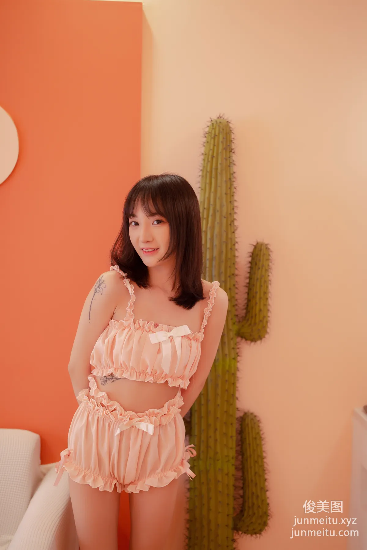 [YALAYI雅拉伊] 2020.09.02 Y697 落落《女友宅日志》 page 21
