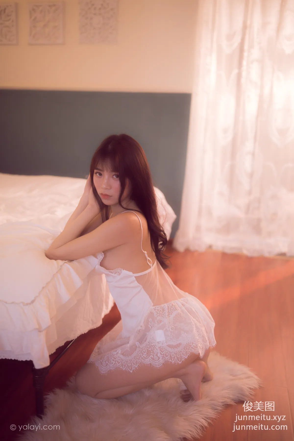 [YALAYI雅拉伊] 2021.03.03 NO.769 拥抱着你送的花 京京 page 19