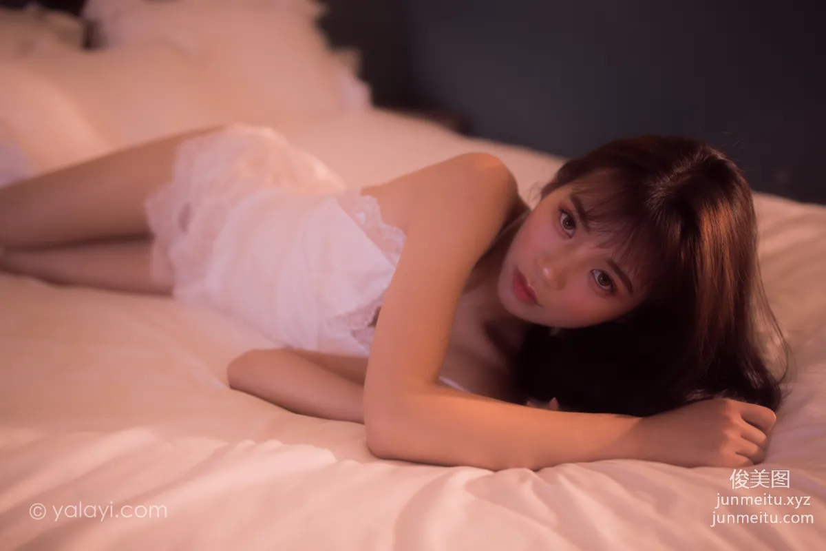 [YALAYI雅拉伊] 2021.03.03 NO.769 拥抱着你送的花 京京 page 28