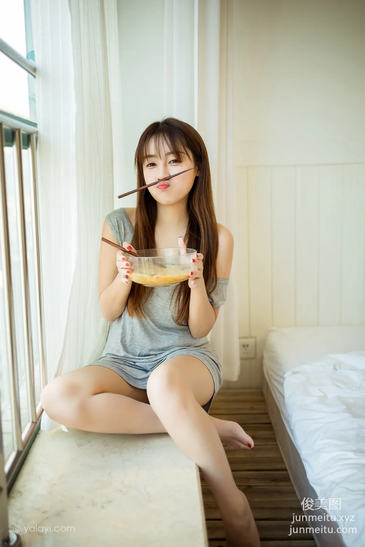 [YALAYI雅拉伊] 2020.10.02 NO.710 虞艺《吃货女友》 page 20