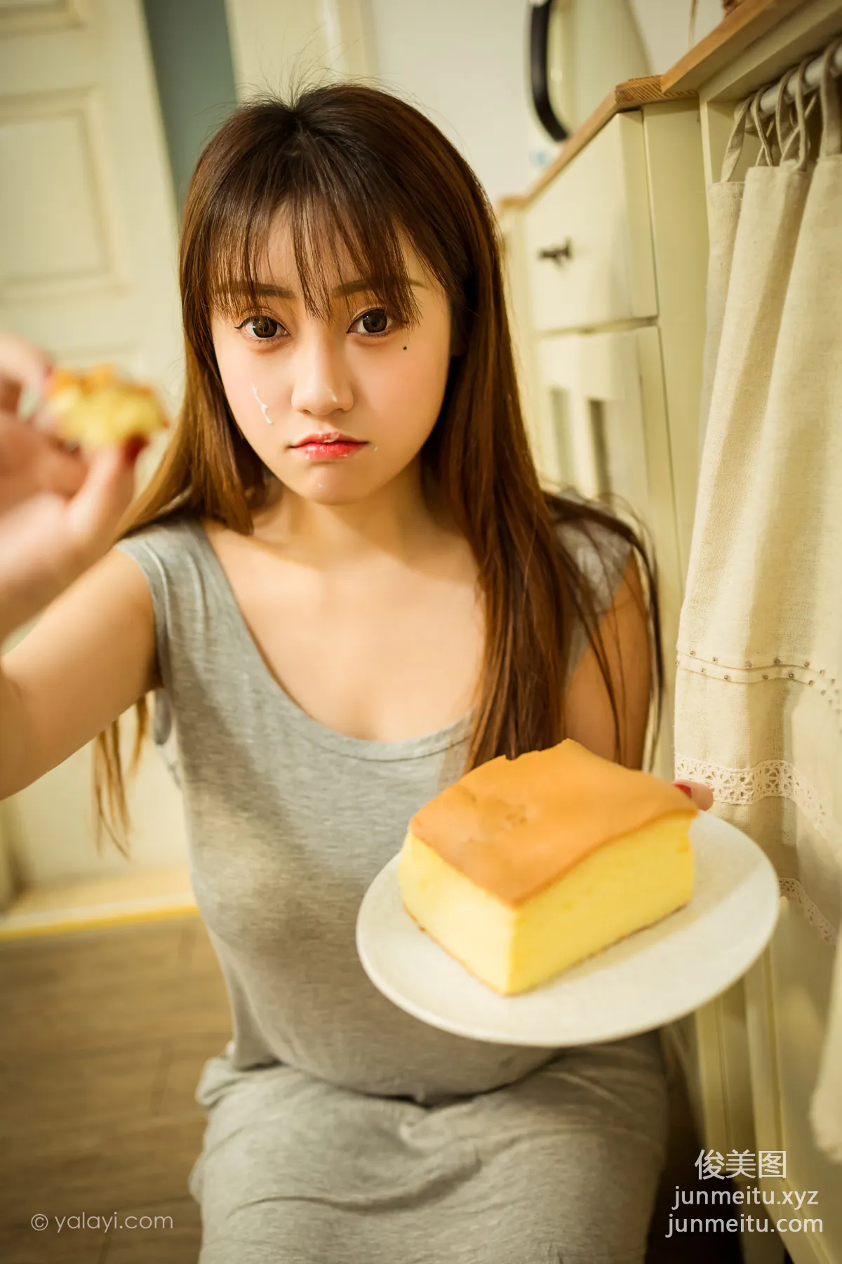 [YALAYI雅拉伊] 2020.10.02 NO.710 虞艺《吃货女友》 page 46
