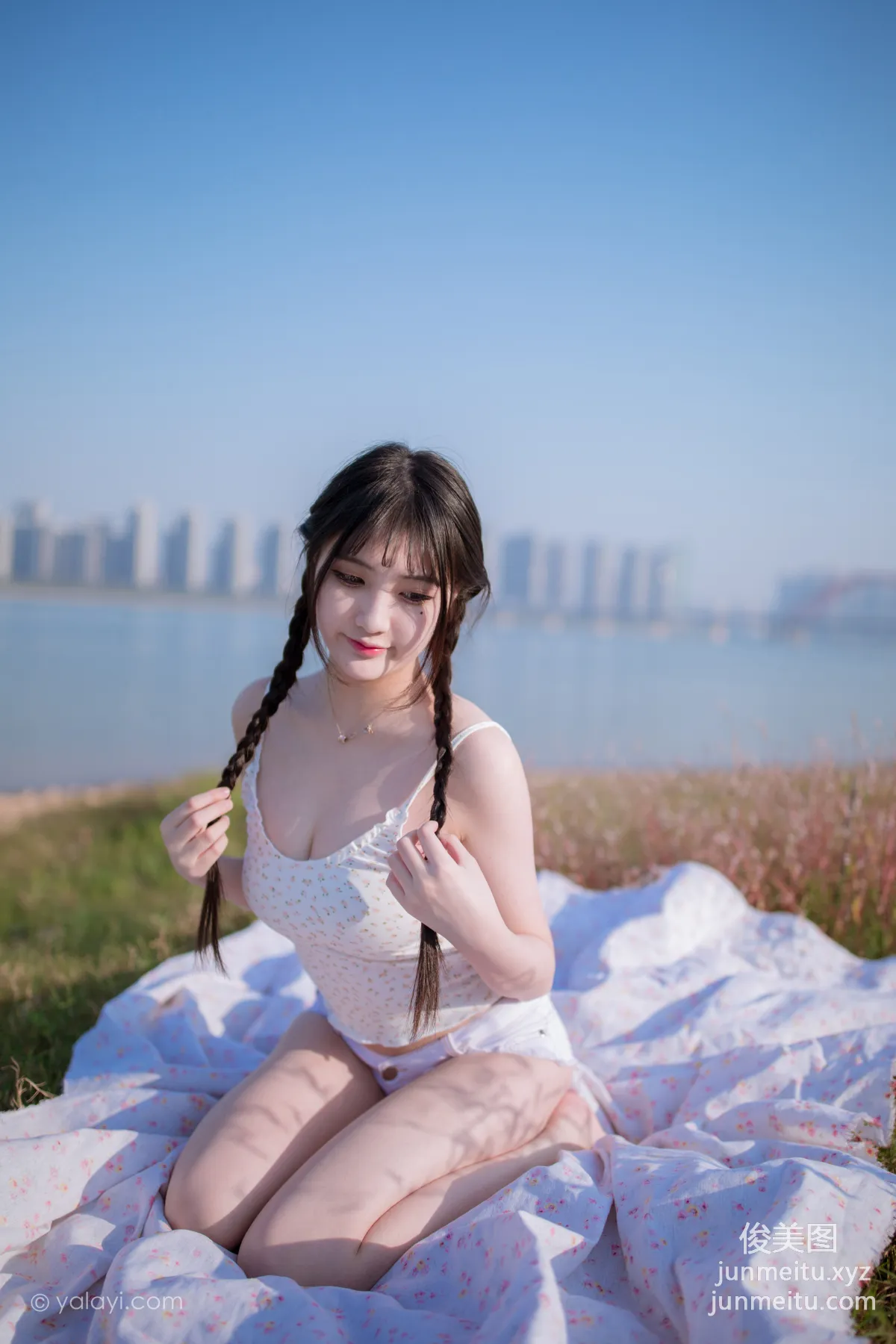[YALAYI雅拉伊] 2020.12.07 NO.736 瓶儿《去江边》 page 21