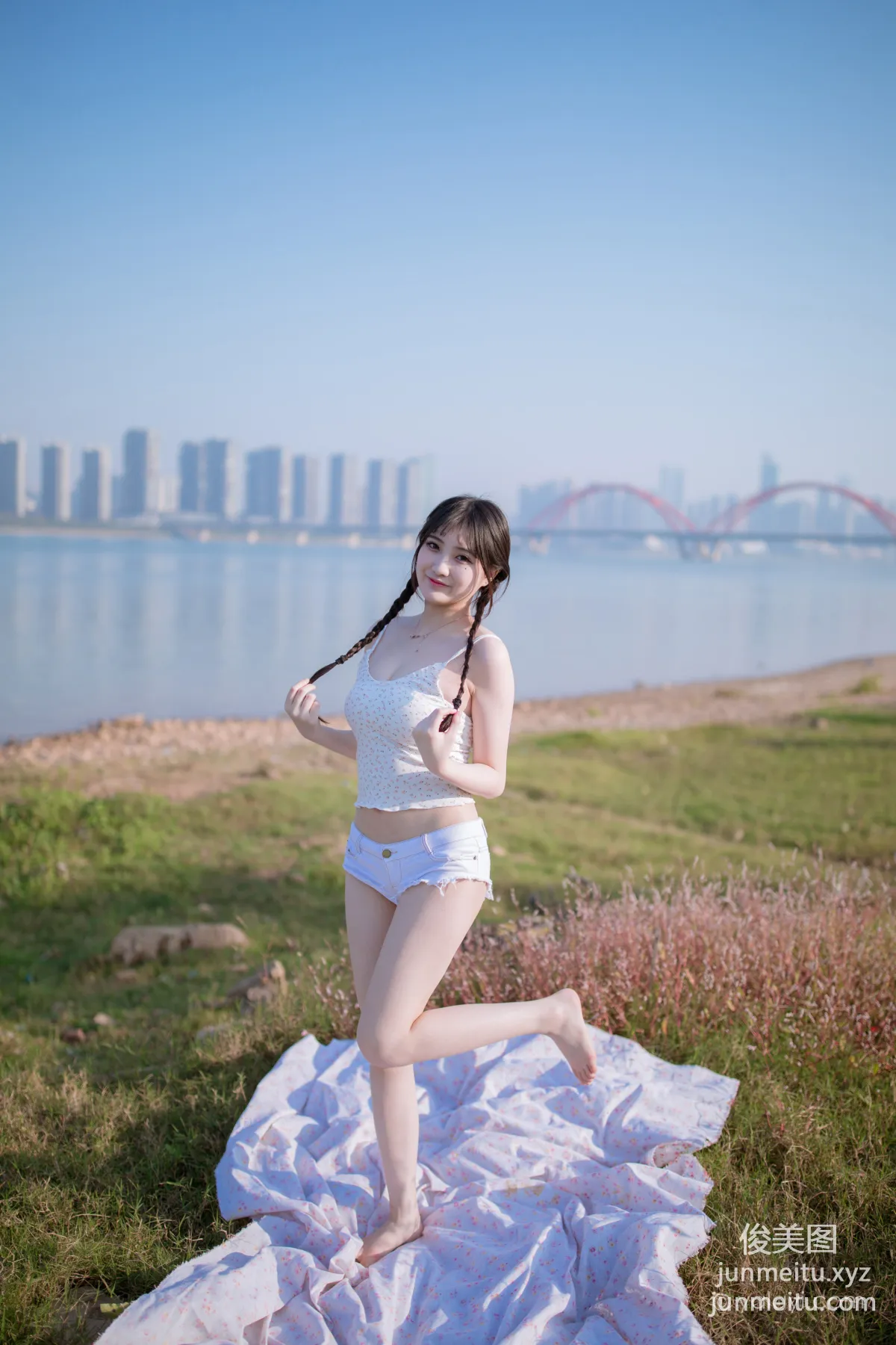 [YALAYI雅拉伊] 2020.12.07 NO.736 瓶儿《去江边》 page 23