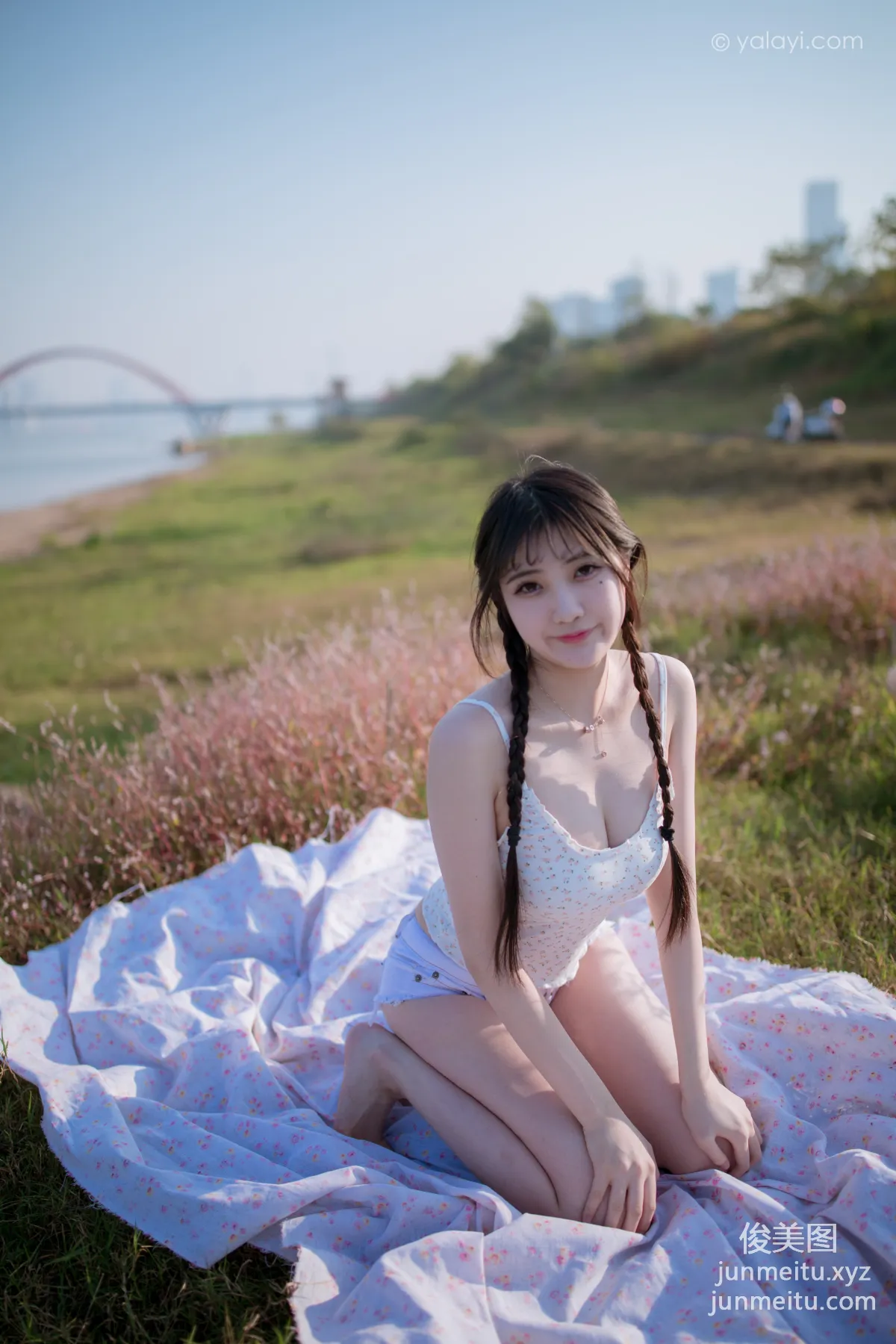 [YALAYI雅拉伊] 2020.12.07 NO.736 瓶儿《去江边》 page 28