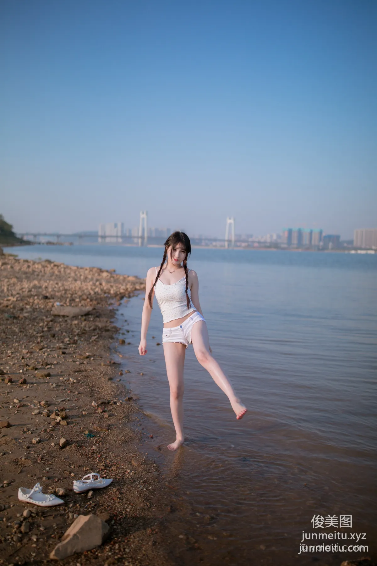 [YALAYI雅拉伊] 2020.12.07 NO.736 瓶儿《去江边》 page 44