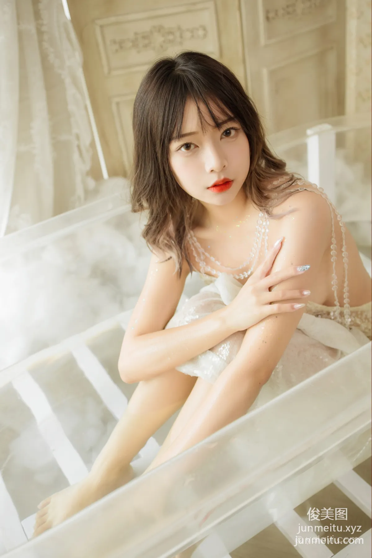 [YALAYI雅拉伊]2021.11.22 NO.868 水中白莲 阿禾 page 31