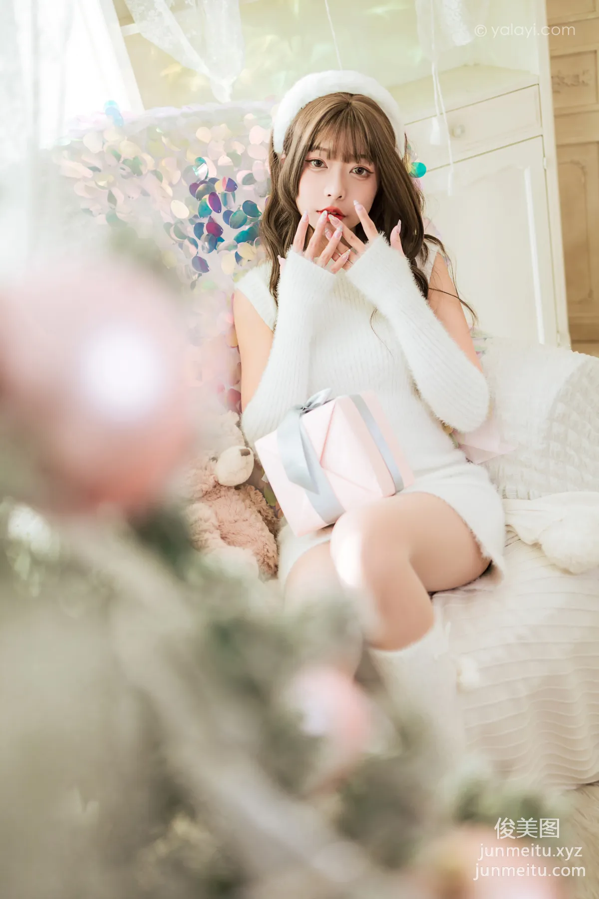 [YALAYI雅拉伊]2021.12.17 NO.879 圣诞礼物 阿禾 page 33