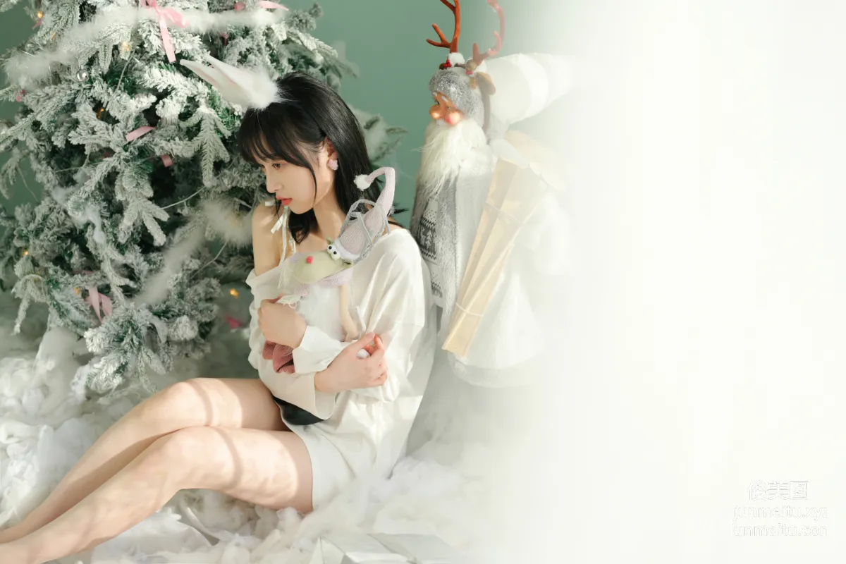 [YALAYI雅拉伊]2021.12.31 NO.884 迎新 京京 page 17