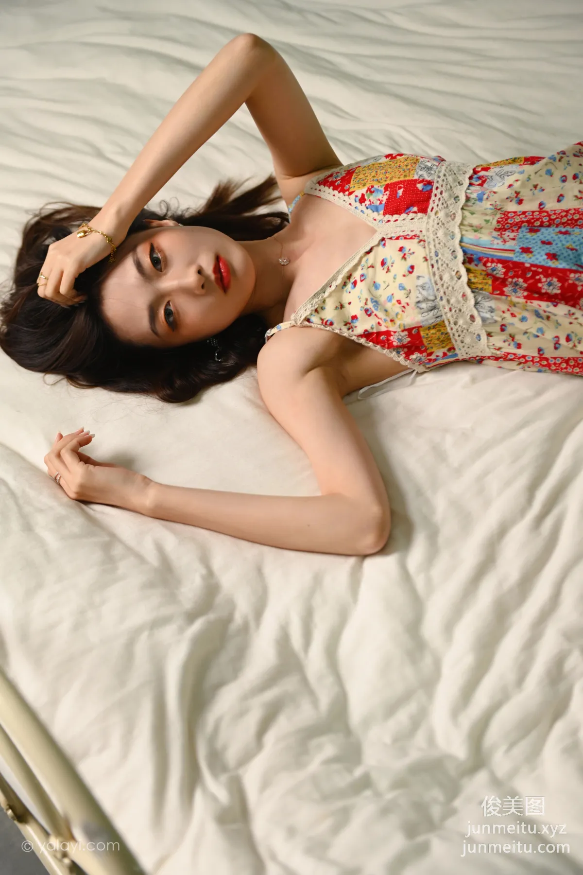 [YALAYI雅拉伊]2022.01.05 NO.886 镜子里 佳佳 page 32