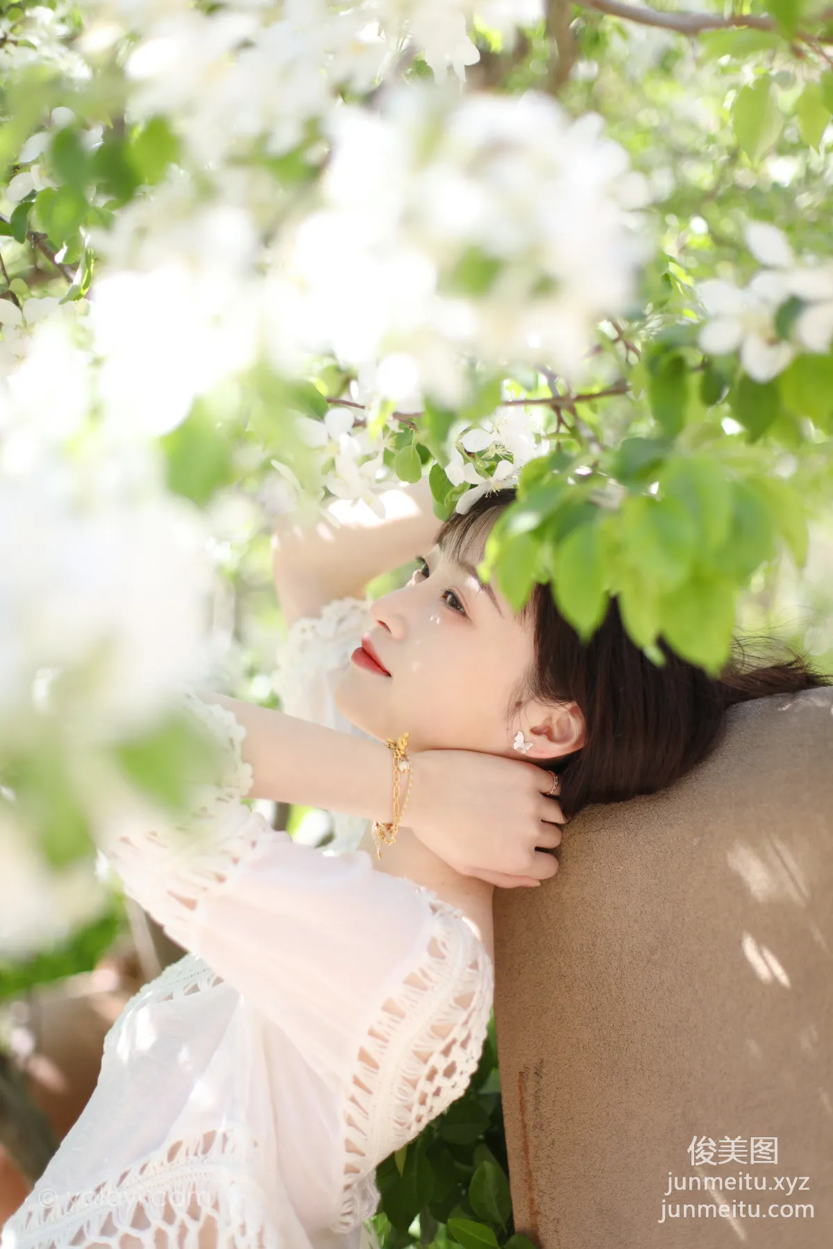 [YALAYI雅拉伊] 2022.09.22 NO.974 光晕 京京 page 23
