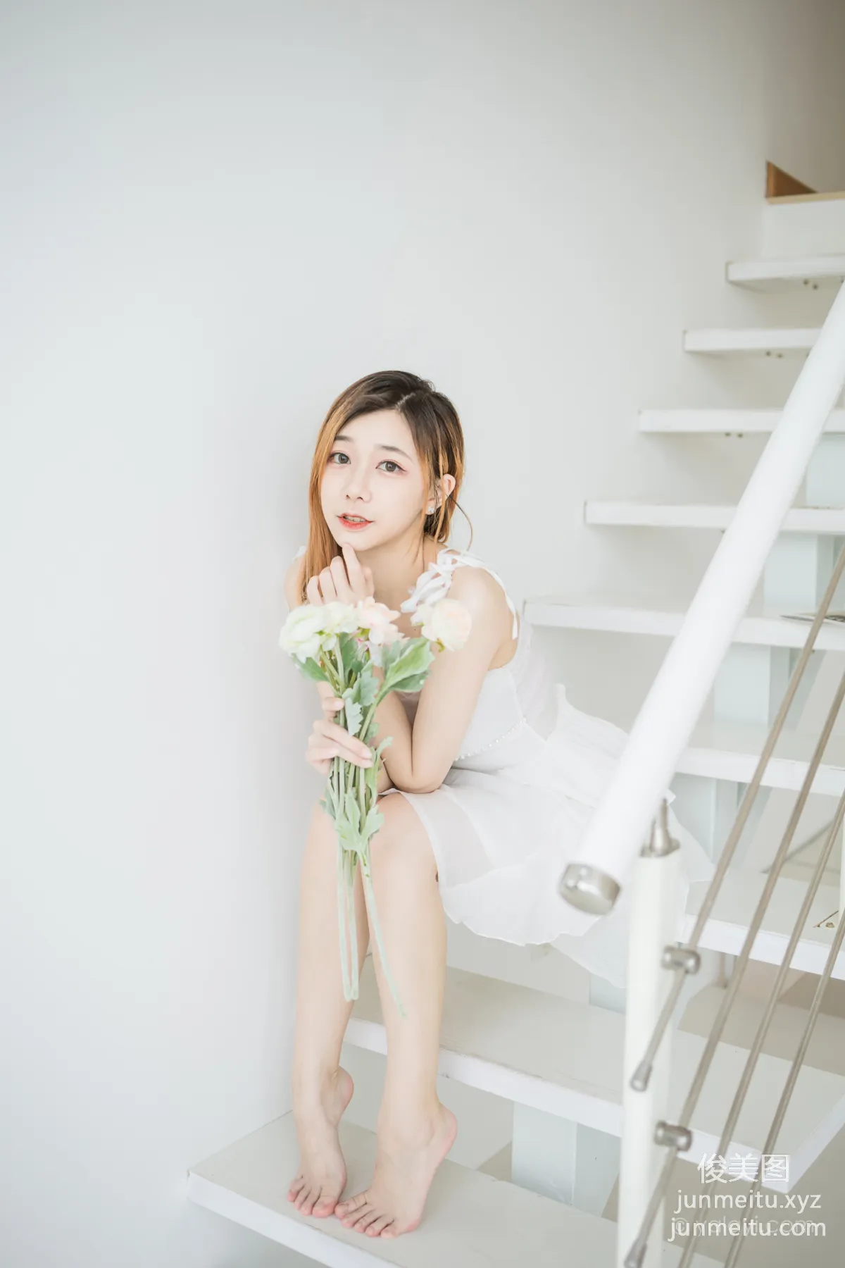[YALAYI雅拉伊] 2022.12.03 NO.988 白衣丽人 夜夜 page 30