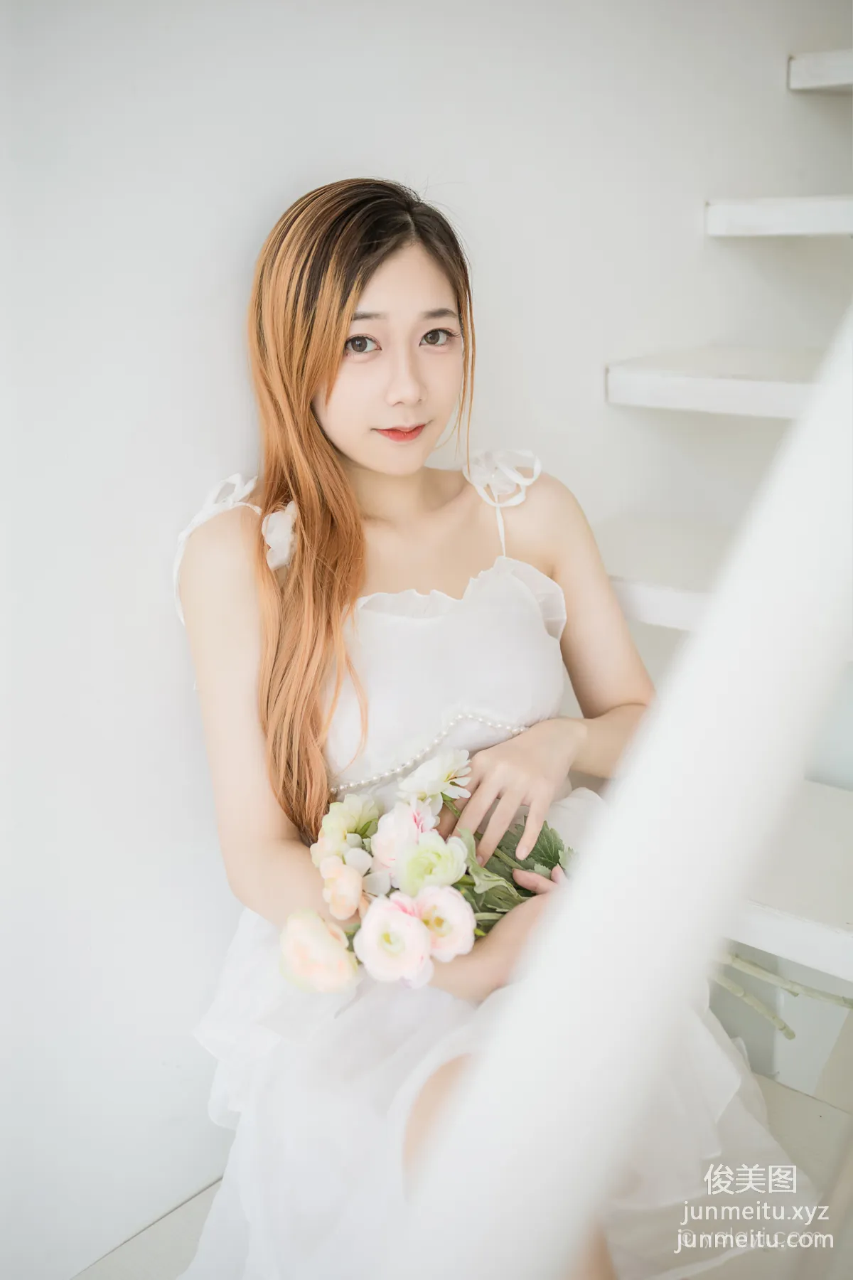 [YALAYI雅拉伊] 2022.12.03 NO.988 白衣丽人 夜夜 page 33