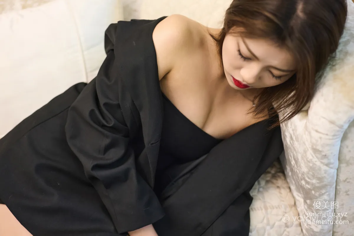[YALAYI雅拉伊] 2023.05.02 NO.1029 OL女郎 悦儿 page 8