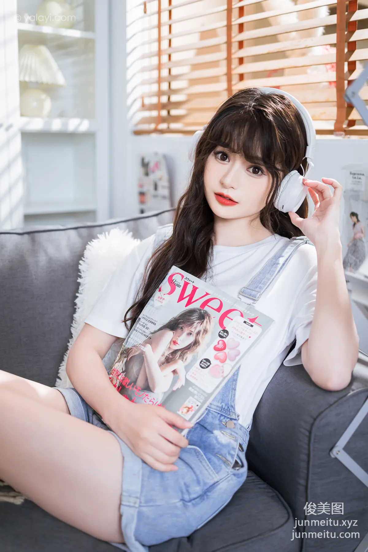 [YALAYI雅拉伊] 2023.05.02 NO.1032 穿吊带牛仔裤的少女 小亭 page 5