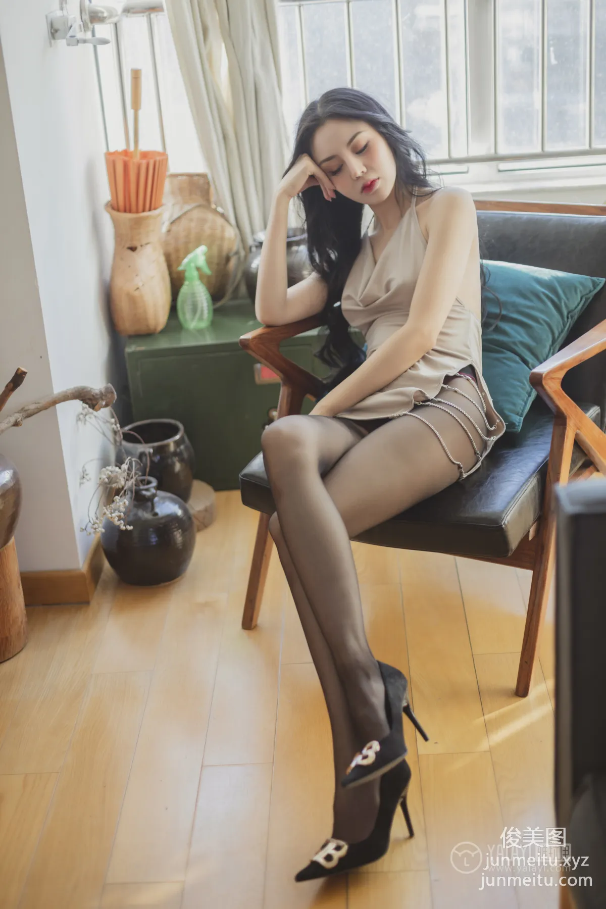 [YALAYI雅拉伊]2022.08.01 NO.959 香蜜 凉儿 page 3