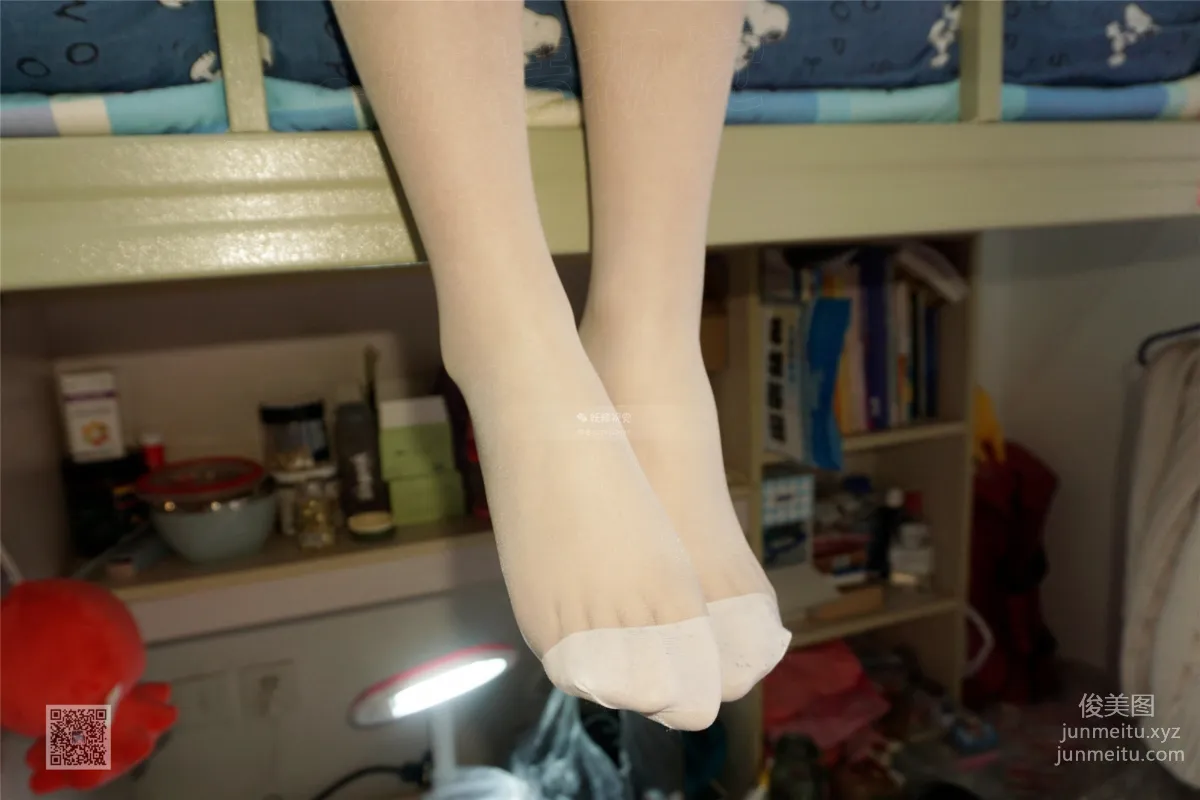 妖精视觉 NO.035 布布 宿舍的丝袜少女 [37P] page 18
