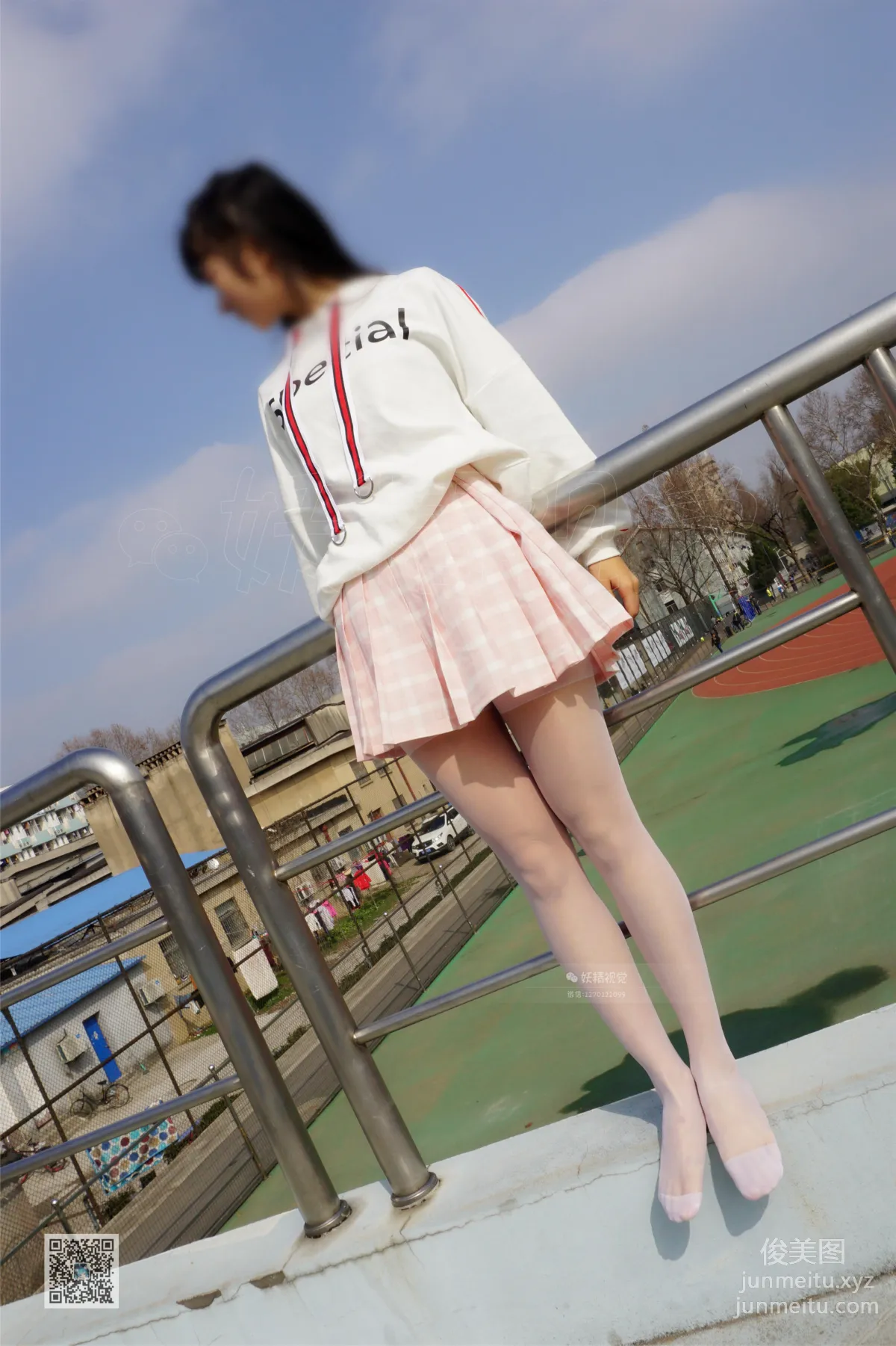 妖精视觉 NO.054 妮妮 天台白丝 [74P] page 71