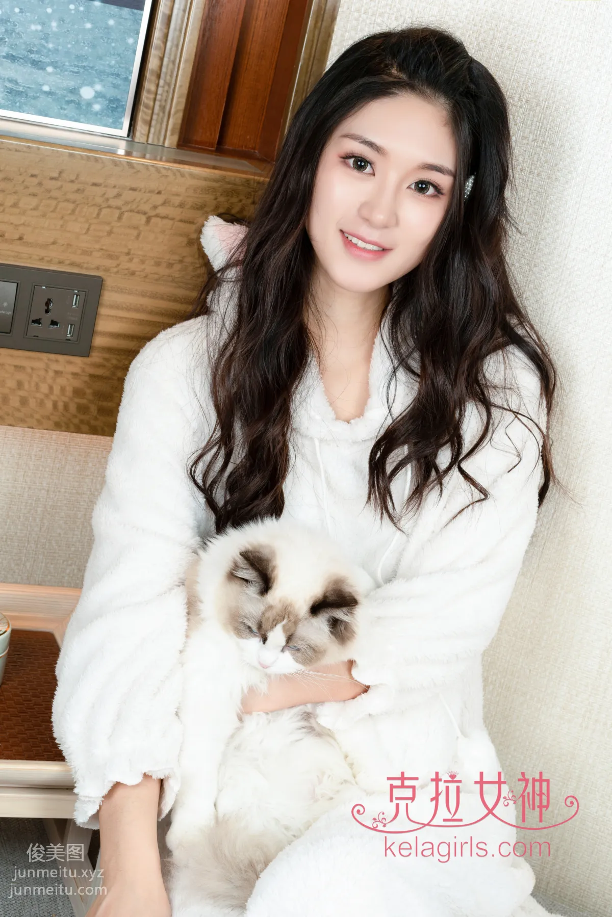 [KeLaGirls克拉女神] 2019.03.11《她与她的猫》汤怡 page 3