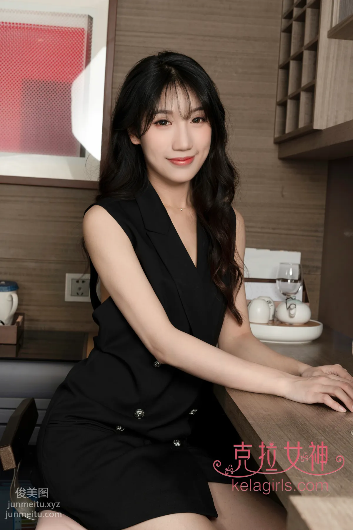 [KeLaGirls克拉女神] 2019.05.31《OL晾脚底》佳莹 page 17