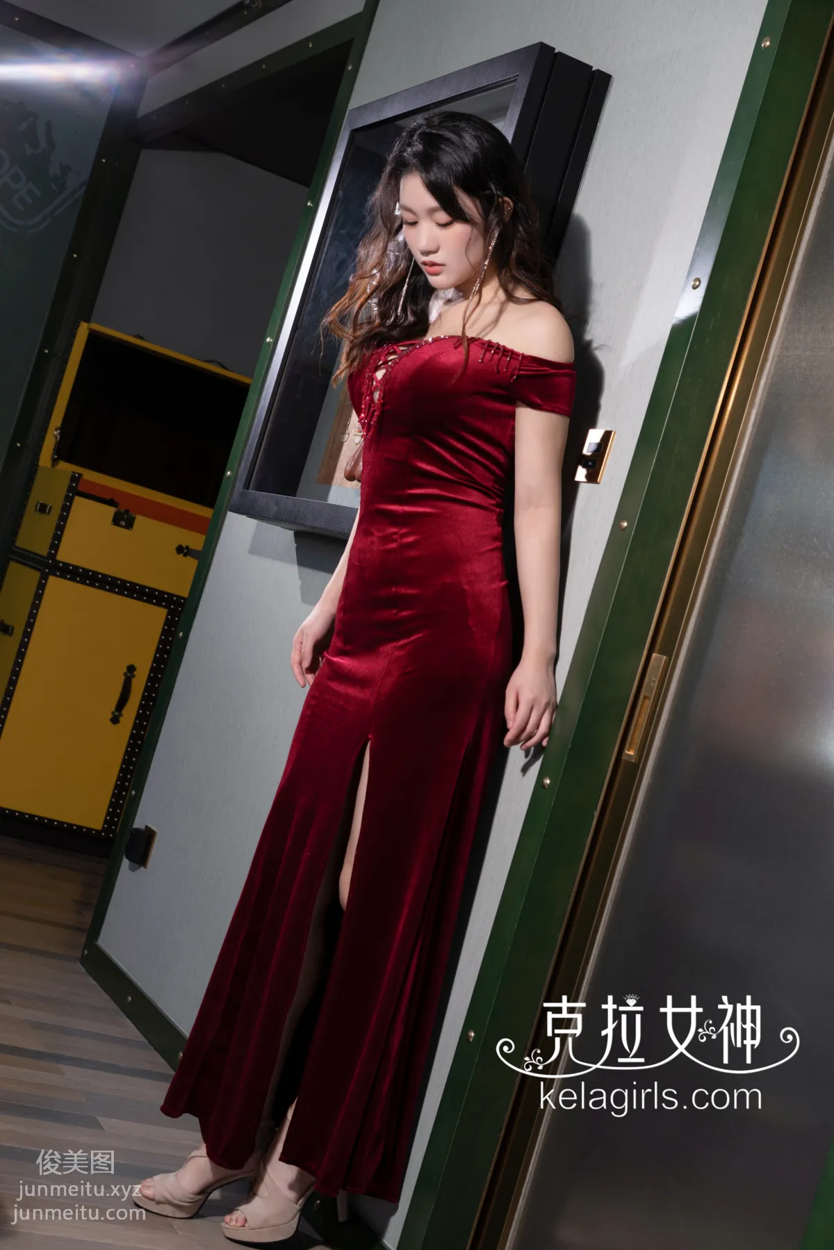 [KeLaGirls克拉女神] 2019.06.17《抬腿撩红裙》宋黛 page 11