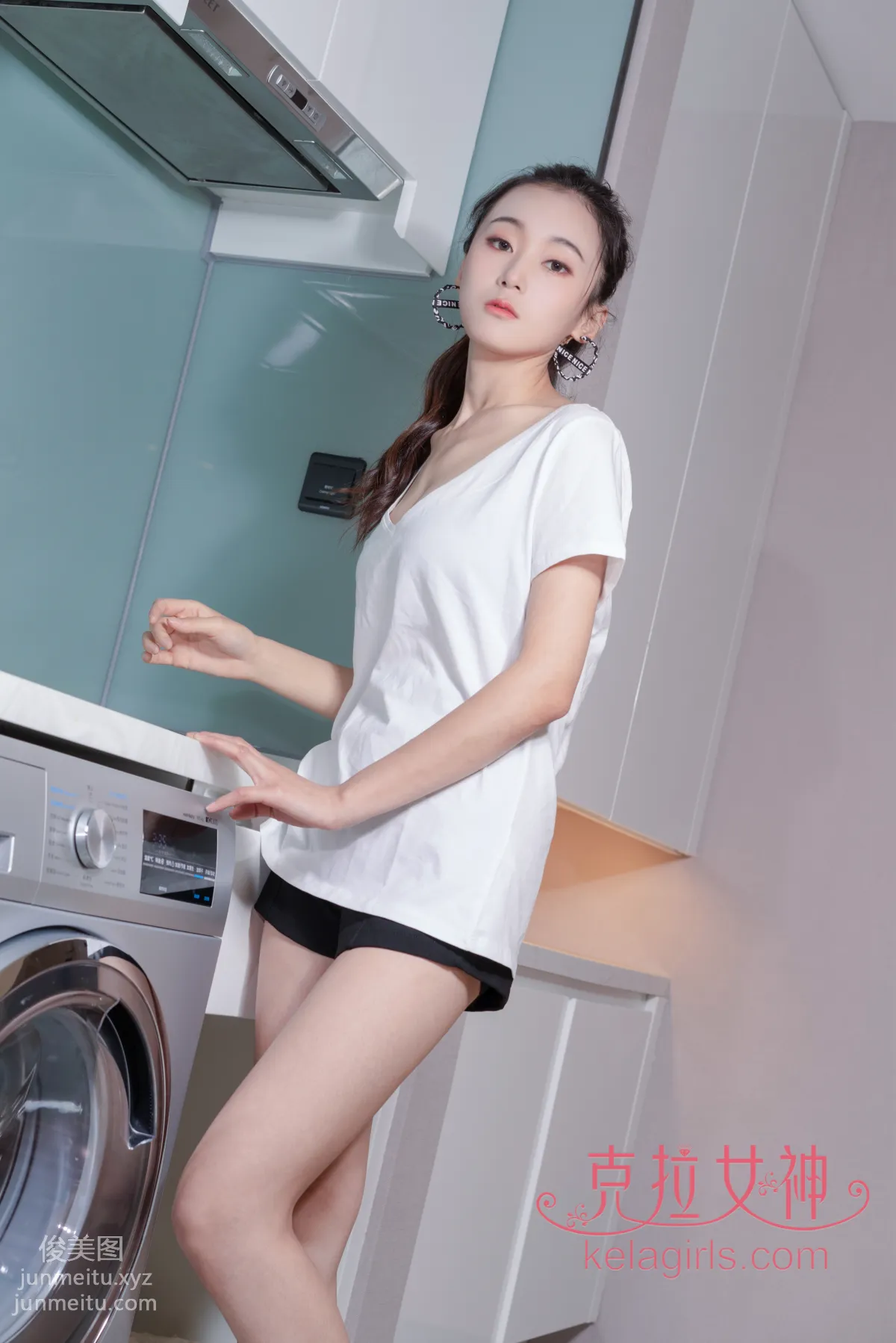 [KeLaGirls克拉女神] 2019.10.02《脱丝洗袜》赵敏 page 16