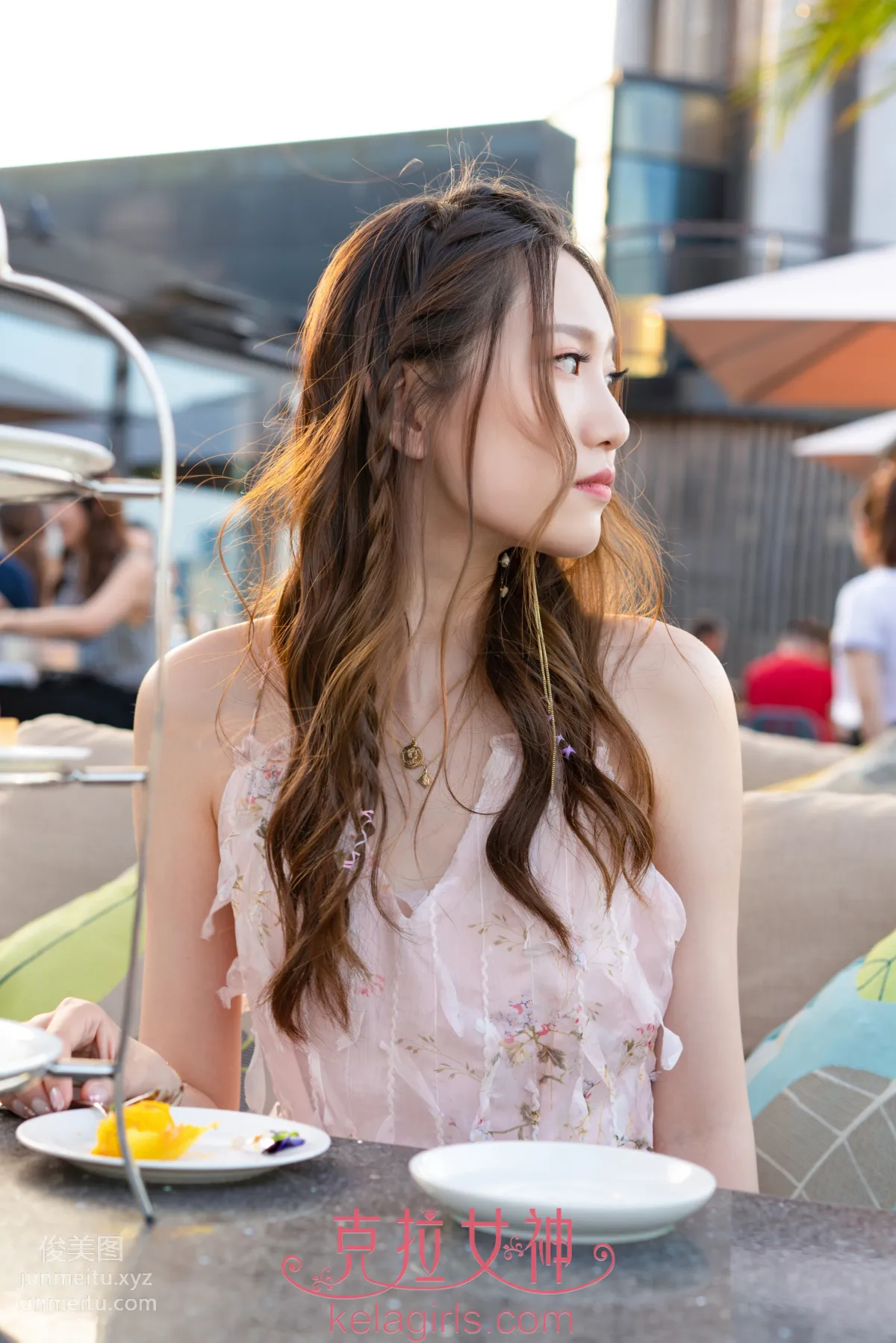 [KeLaGirls克拉女神] 2019.12.20《邂逅外滩》芊芊 page 12