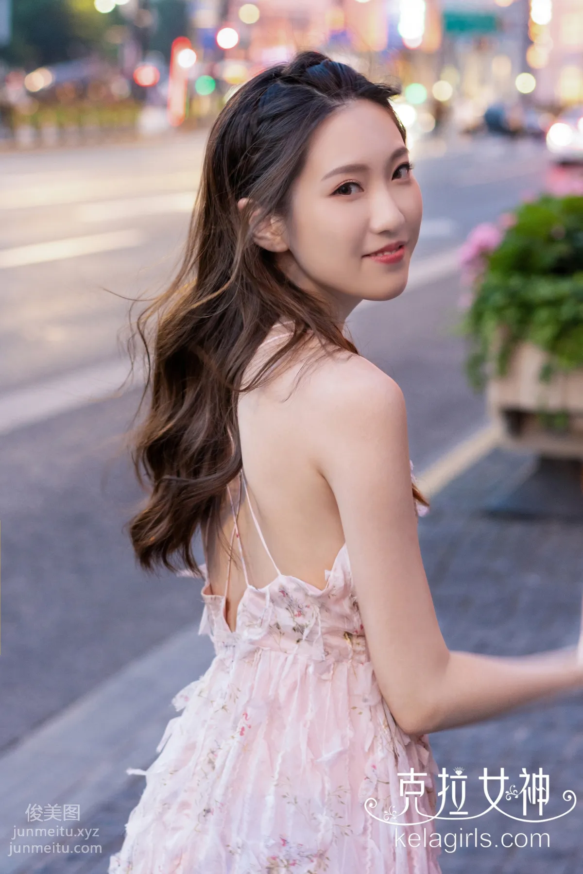 [KeLaGirls克拉女神] 2019.12.20《邂逅外滩》芊芊 page 19
