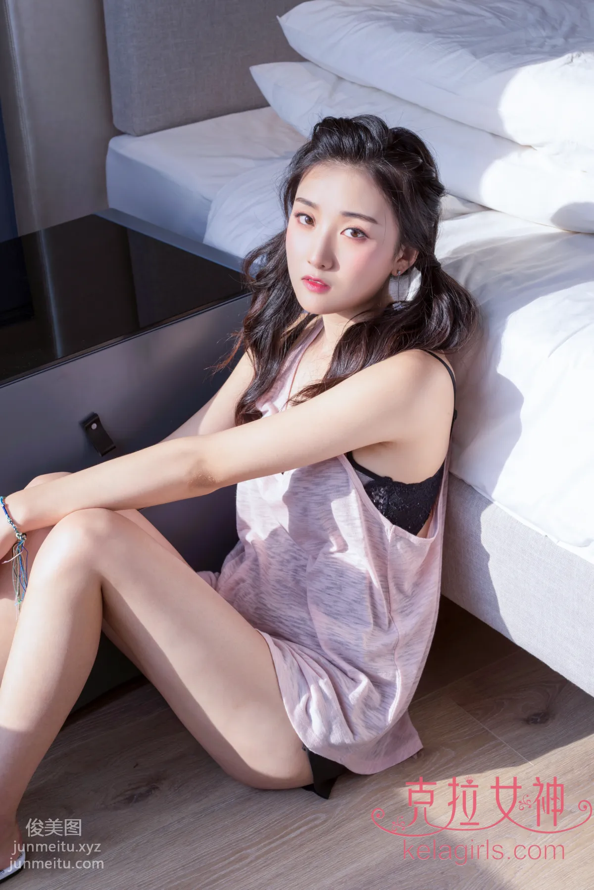 [KeLaGirls克拉女神] 2020.01.22《拖鞋小妹妹》馨馨 page 2