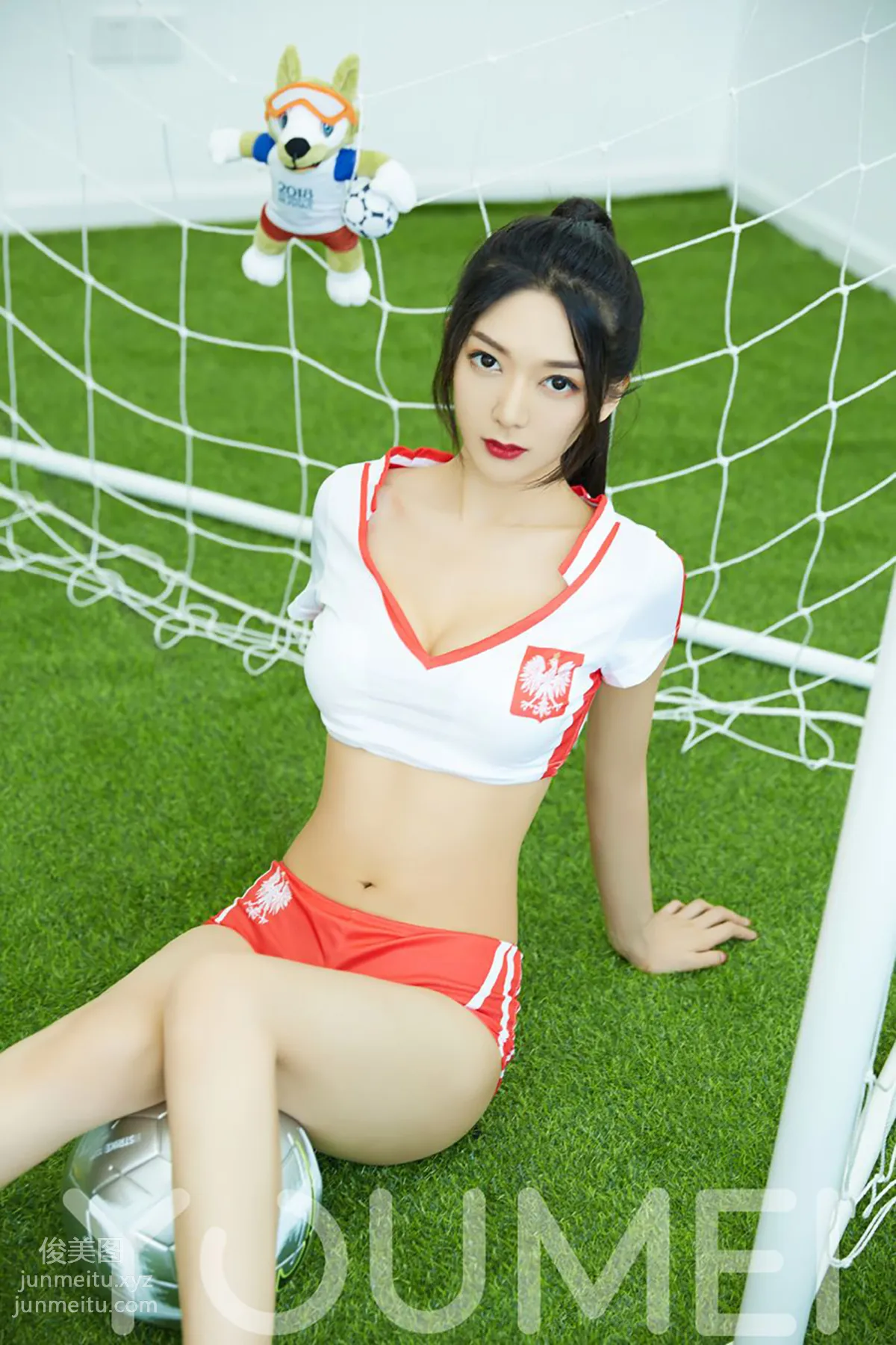 [YouMei尤美]2018.06.17 VOL.022 东欧铁骑 小热巴 page 4
