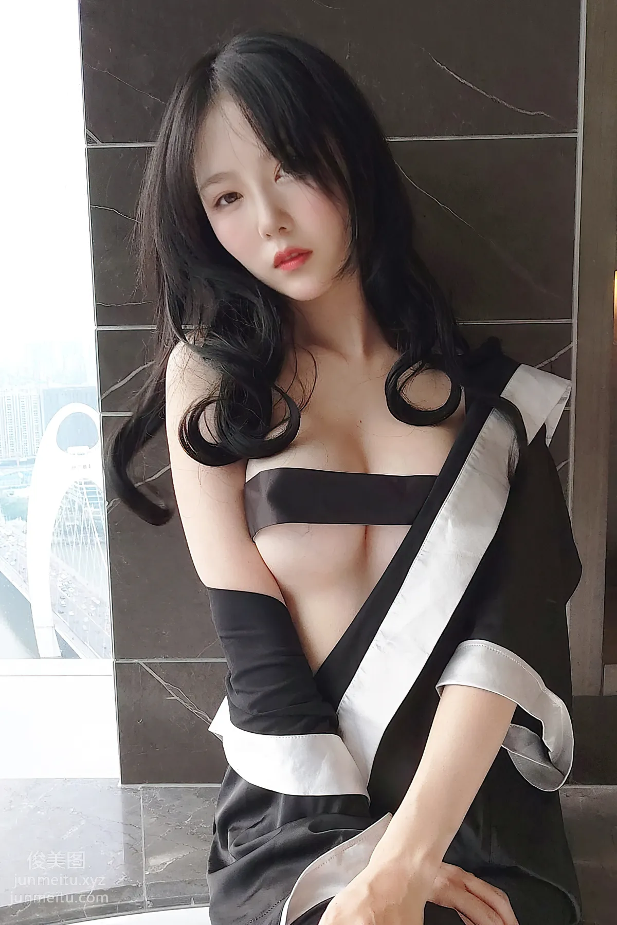 763：[YouMi尤蜜]2021.05.23 今夜不归 抖娘利世[22P] page 17
