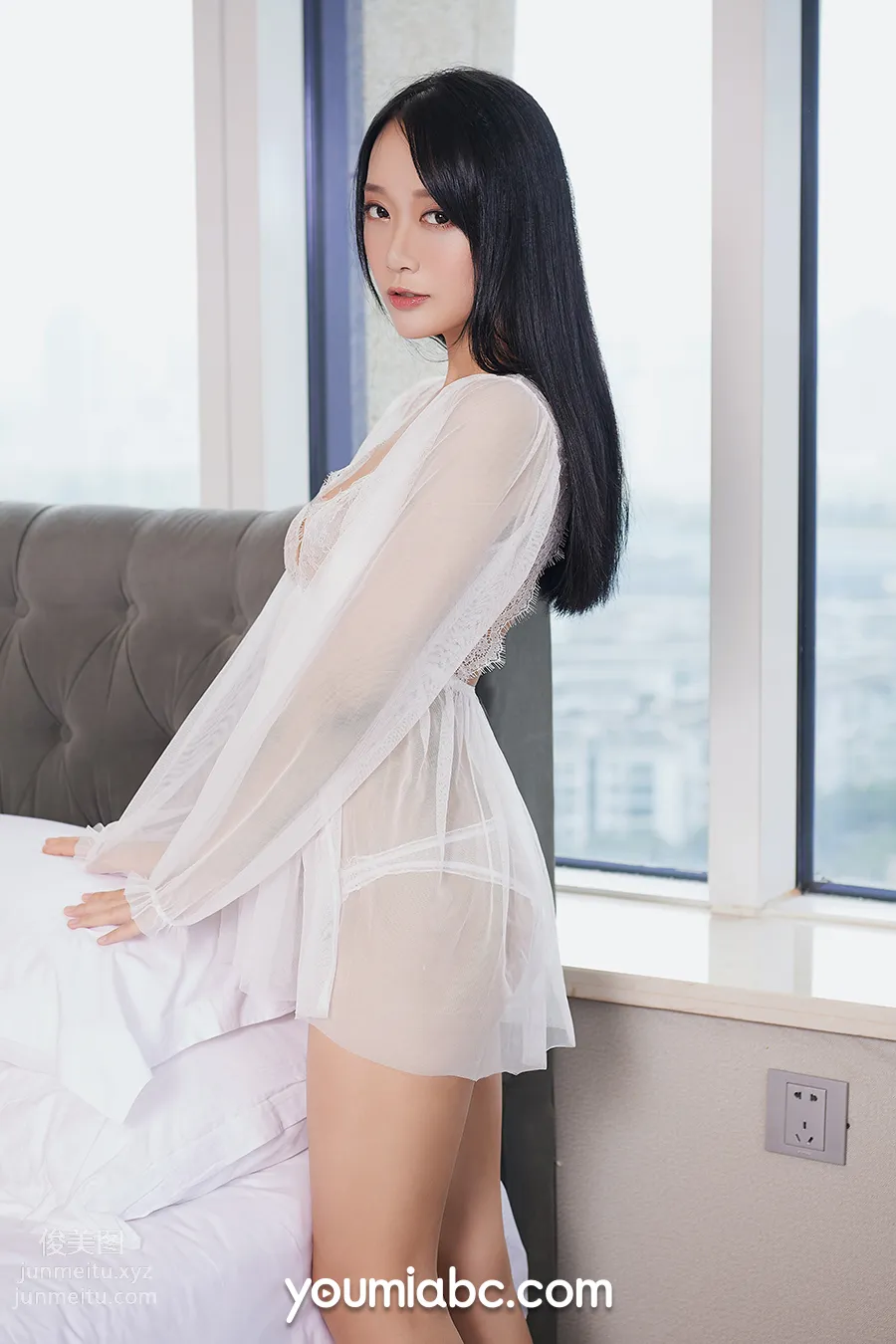 [YouMi尤蜜]2019.10.11 妩媚娇娘 何嘉颖[64P] page 3
