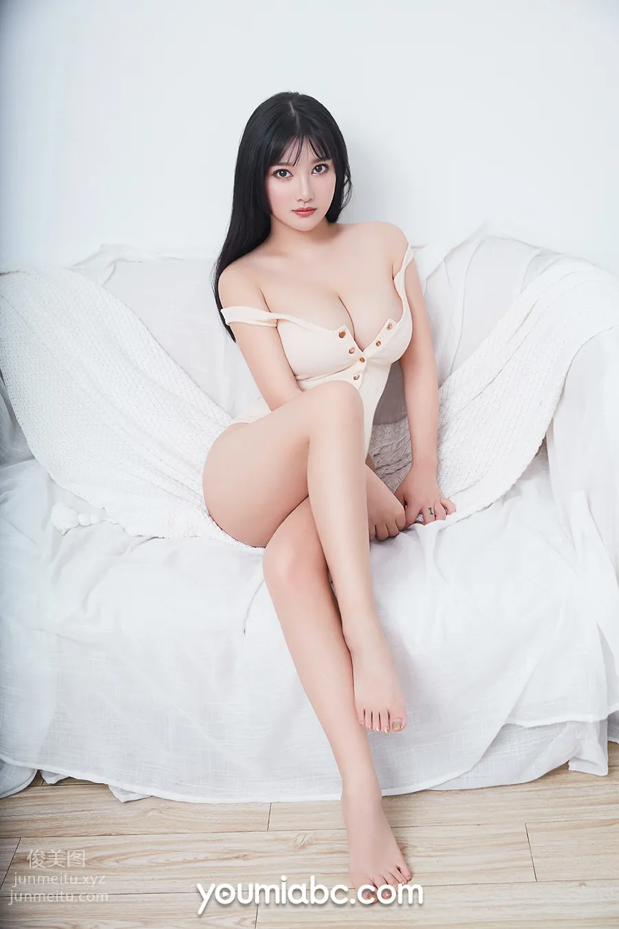 [YouMi尤蜜]2019.10.28 人形乳牛 小尤奈[49P] page 10